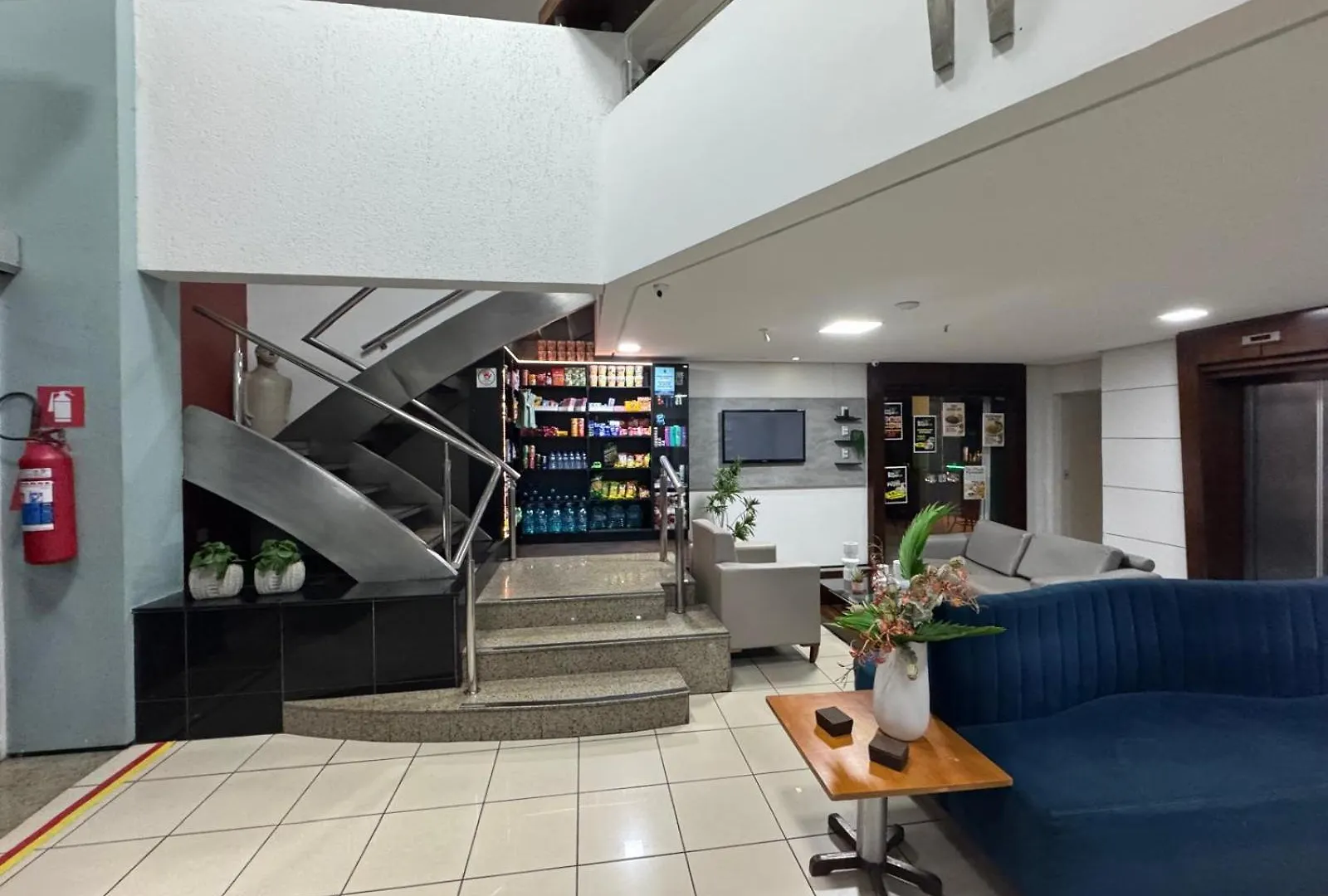 アパートホテル Praia Mansa Suite Hotel Flat フォルタレザ