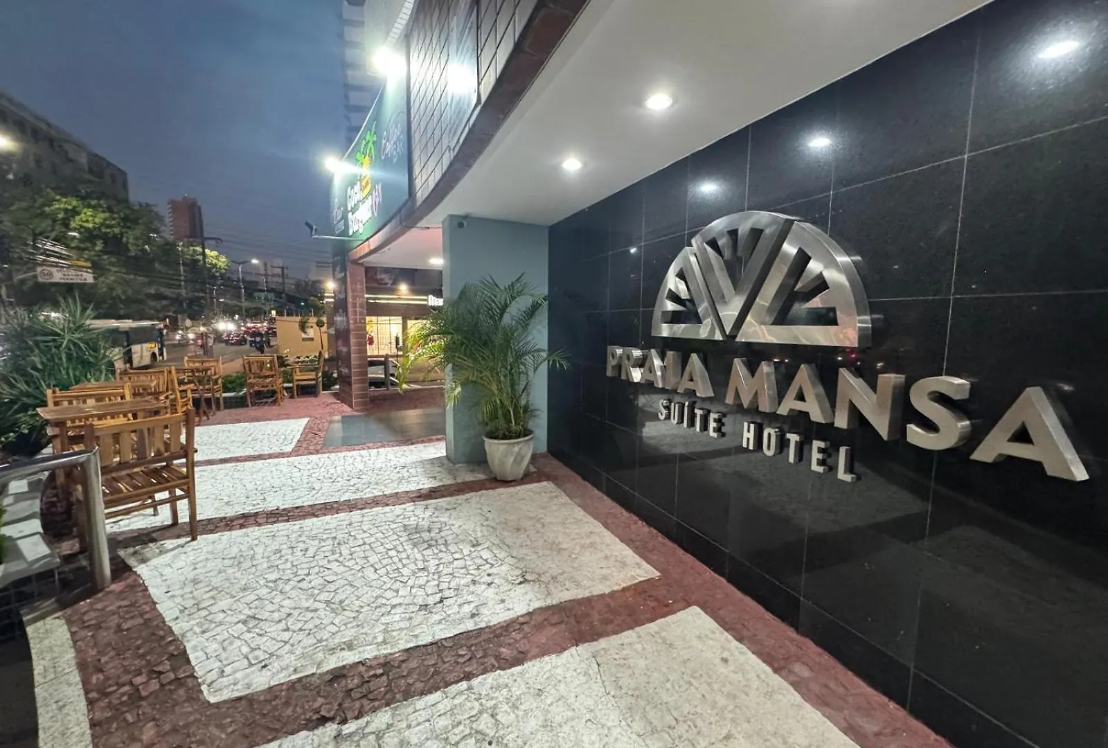 Praia Mansa Suite Hotel Flat フォルタレザ アパートホテル
